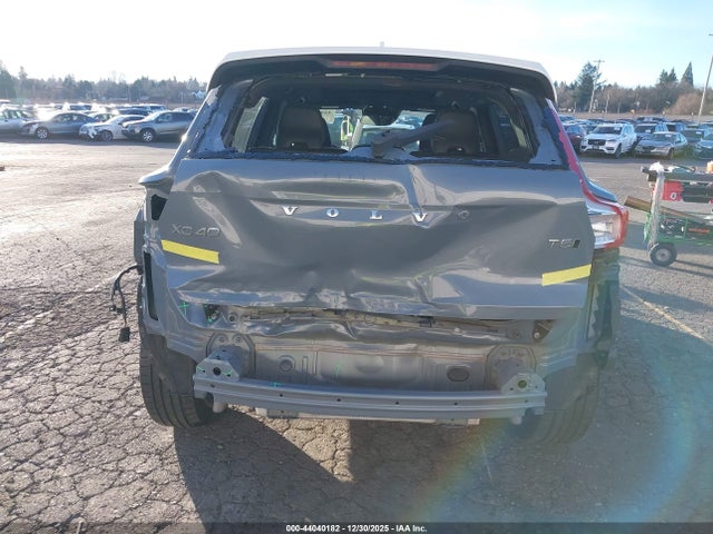 YV4162UK5L2192371 Volvo Xc40 T5 Momentum