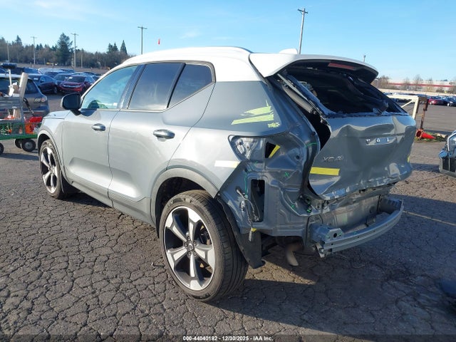 YV4162UK5L2192371 Volvo Xc40 T5 Momentum