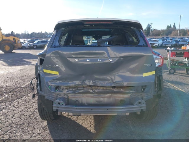 YV4162UK5L2192371 Volvo Xc40 T5 Momentum