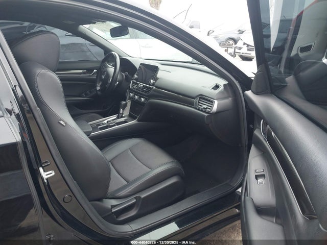 1HGCV1F3XMA051805 Honda Accord Sport