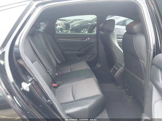 1HGCV1F3XMA051805 Honda Accord Sport