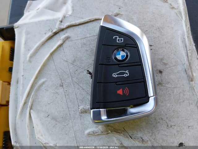 2023 BMW M3 WBS33AY03PFN37704 Photo 10