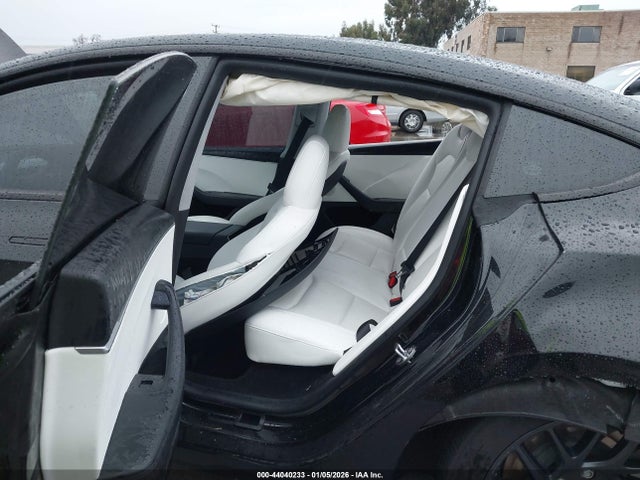 2025 TESLA MODEL 3 5YJ3E1EA0SF018962 Photo 7