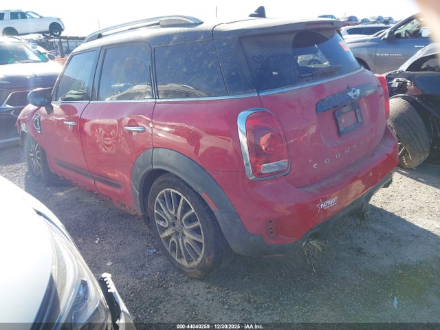2018 MINI COUNTRYMAN WMZYT3C31J3E93692 Photo 2
