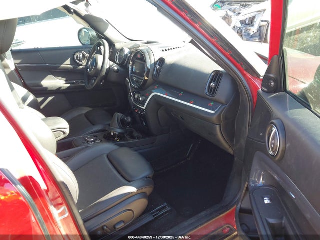 2018 MINI COUNTRYMAN WMZYT3C31J3E93692 Photo 4