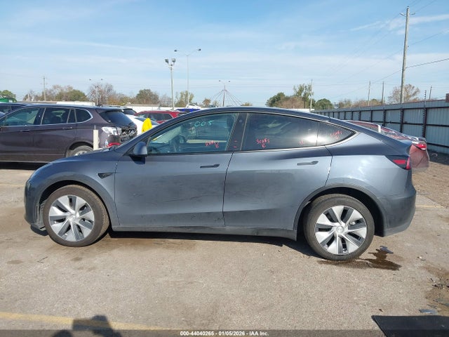 7SAYGDEE7PA089801 Tesla Model Y