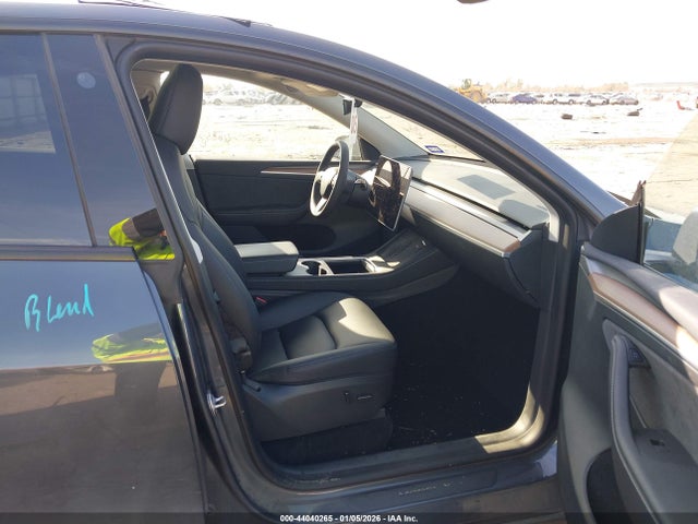 2023 TESLA MODEL Y 7SAYGDEE7PA089801 Photo 4