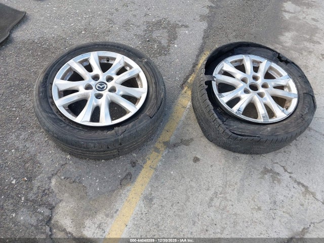 JM1BM1U70G1277293 Mazda Mazda3 I Sport