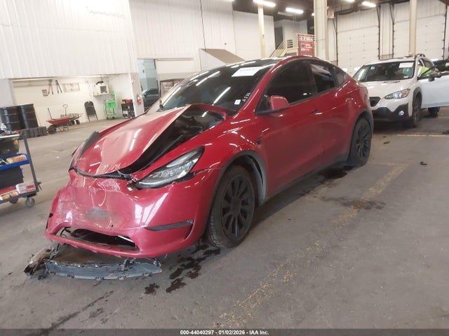 2021 TESLA MODEL Y 5YJYGDEE3MF180138 Photo 1