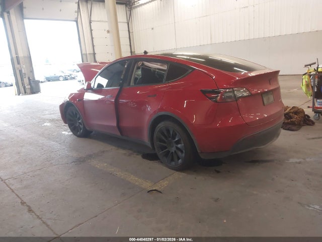 2021 TESLA MODEL Y 5YJYGDEE3MF180138 Photo 2