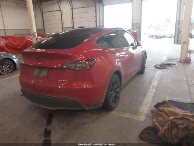 2021 TESLA MODEL Y 5YJYGDEE3MF180138 Photo 3