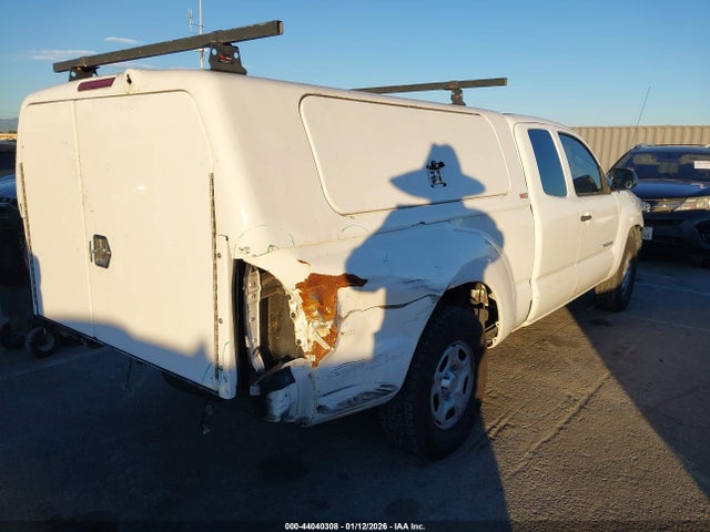 Toyota Tacoma 2014 5TFTX4CN7EX039027 Image 4