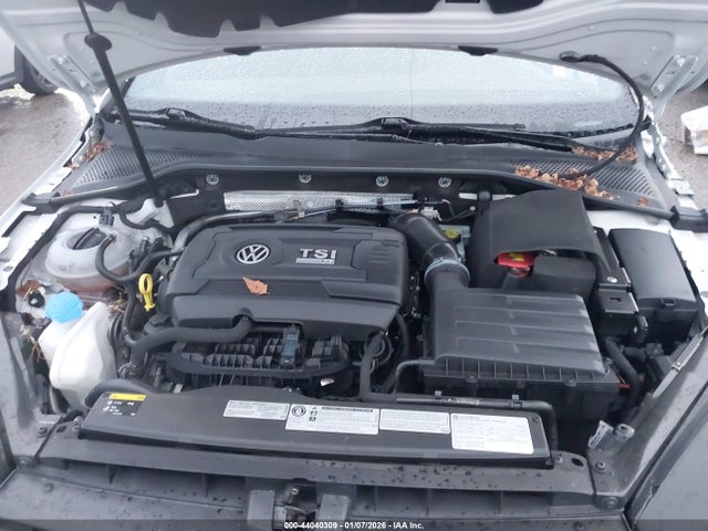 WVWUF7AU7GW240521 Volkswagen Golf R 4-door