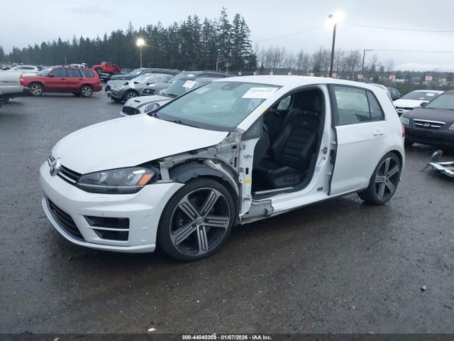 WVWUF7AU7GW240521 Volkswagen Golf R 4-door