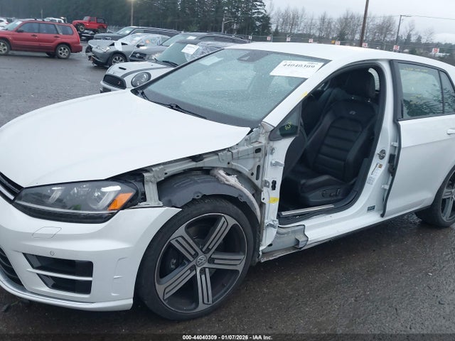 WVWUF7AU7GW240521 Volkswagen Golf R 4-door