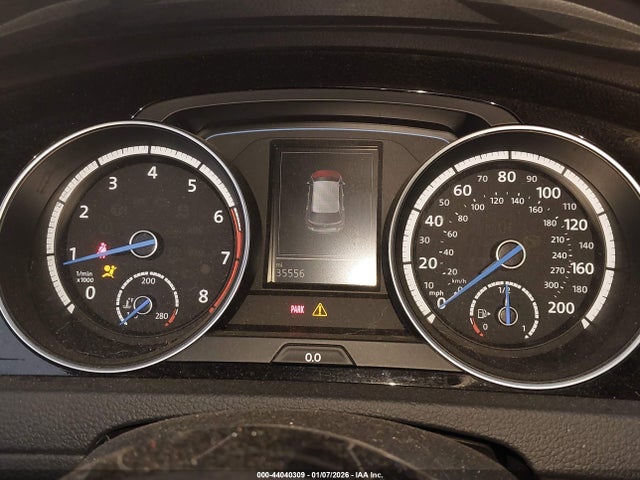 WVWUF7AU7GW240521 Volkswagen Golf R 4-door