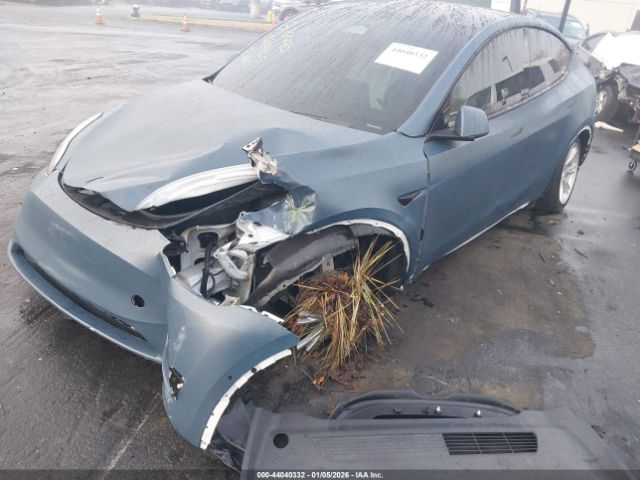 2021 TESLA MODEL Y 5YJYGDEE0MF072897 Photo 1