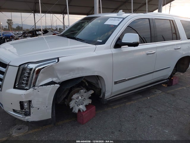 1GYS3CKJ4HR224235 Cadillac Escalade Premium Luxury