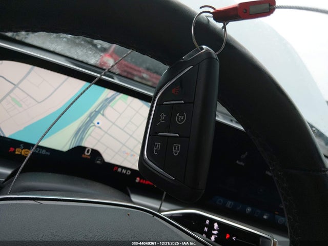 2024 CADILLAC LYRIQ 1GYKPPRK9RZ132615 Photo 10