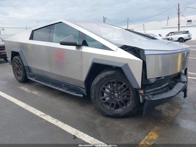 2024 TESLA CYBERTRUCK 7G2CEHED4RA050983