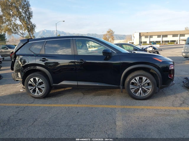 JN8BT3BA2PW422614 Nissan Rogue Sv Fwd