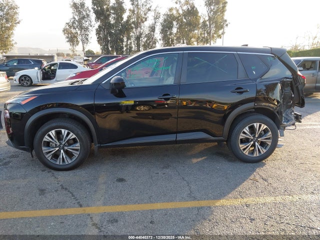 JN8BT3BA2PW422614 Nissan Rogue Sv Fwd