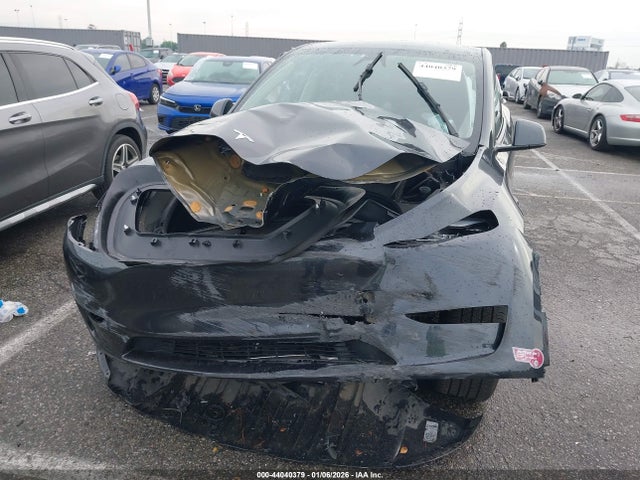 2024 TESLA MODEL Y 7SAYGDED4RF072080 Photo 5