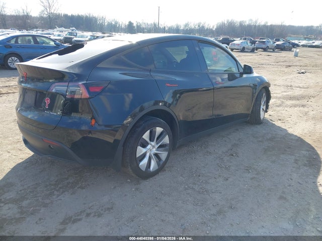 2025 TESLA MODEL Y 7SAYGAEE9SF265273 Photo 3