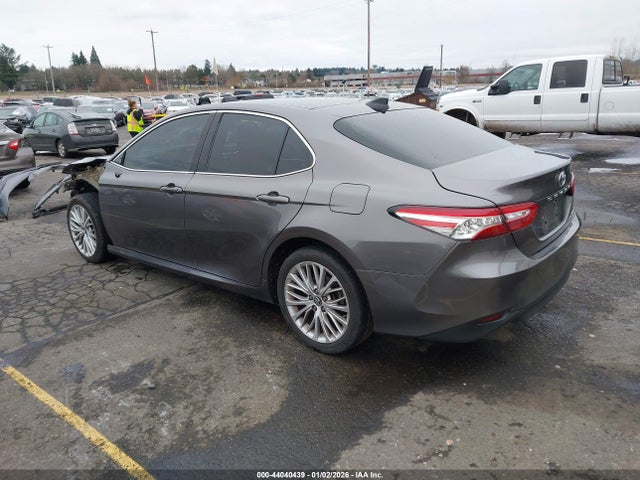 4T1B11HK1JU141506 Toyota CAMRY XLE
