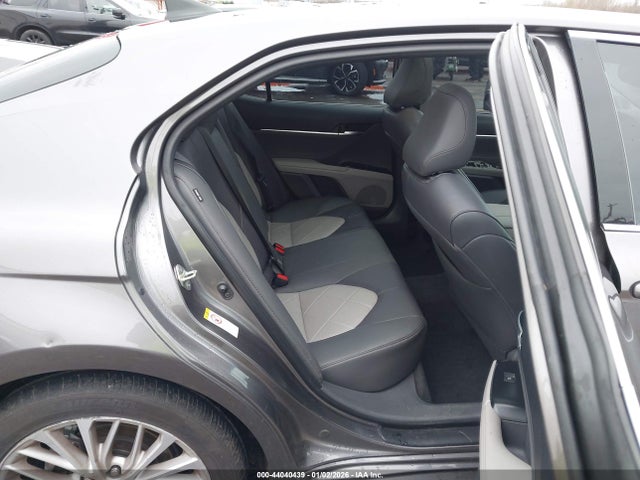 4T1B11HK1JU141506 Toyota CAMRY XLE