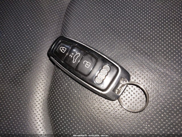 2020 AUDI Q8 WA1BVAF17LD001184 Photo 10