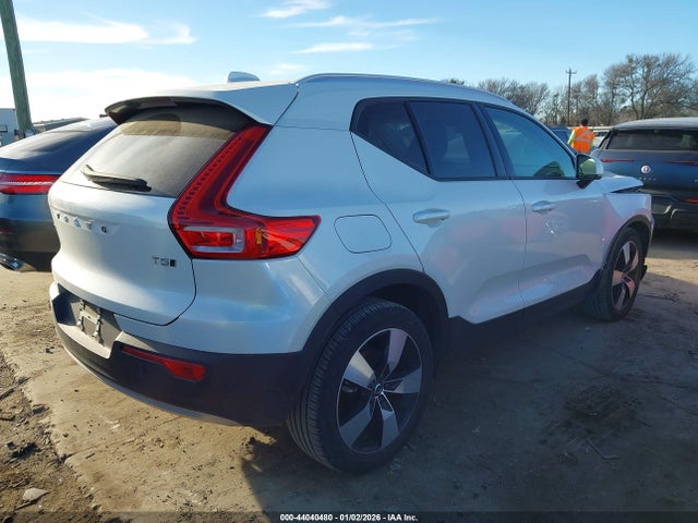 2021 VOLVO XC40 YV4162UK2M2421901 Photo 3