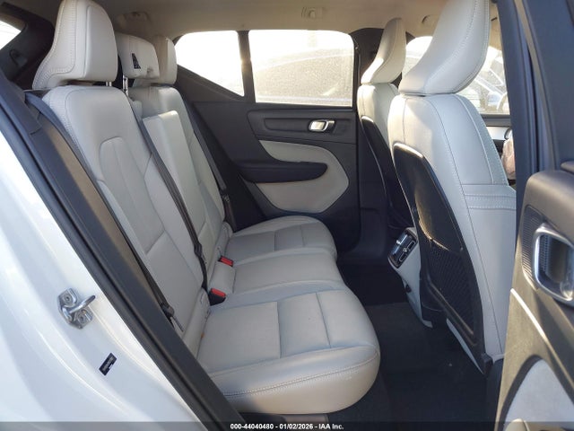 2021 VOLVO XC40 YV4162UK2M2421901 Photo 7