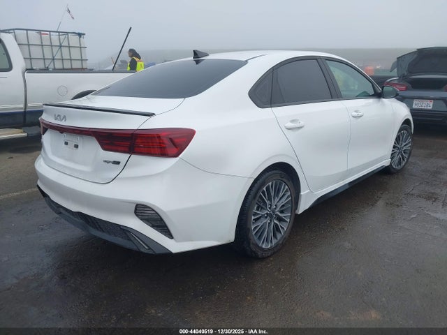 3KPF54AD5RE821958 KIA Forte Gt-line