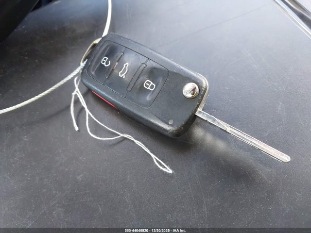 WVGBV7AX9GW554817 Volkswagen TIGUAN SE