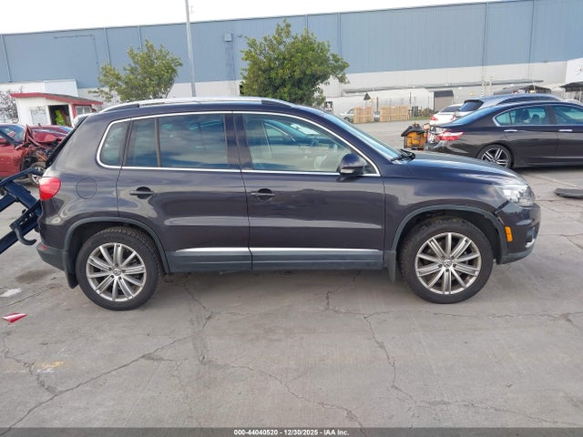 WVGBV7AX9GW554817 Volkswagen TIGUAN SE
