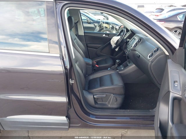 WVGBV7AX9GW554817 Volkswagen TIGUAN SE