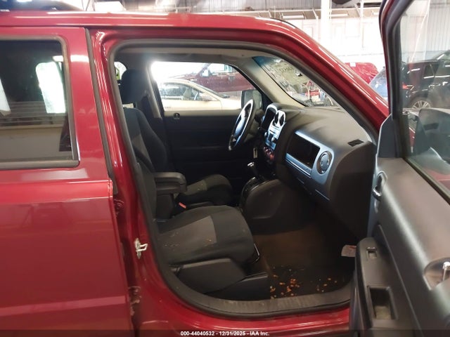 1C4NJRBB6GD668670 Jeep Patriot Sport