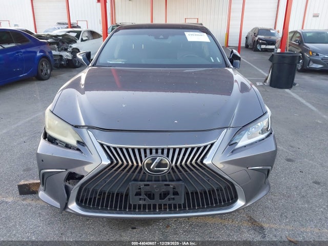 44040607 :رقم المزاد ، JTHBZ1B18K2001347 vin ، 2019 Lexus Es 350 مزاد بيع