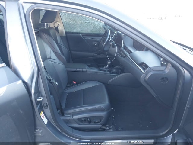 44040607 :رقم المزاد ، JTHBZ1B18K2001347 vin ، 2019 Lexus Es 350 مزاد بيع