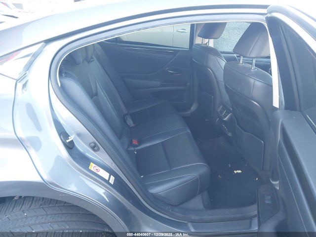 44040607 :رقم المزاد ، JTHBZ1B18K2001347 vin ، 2019 Lexus Es 350 مزاد بيع