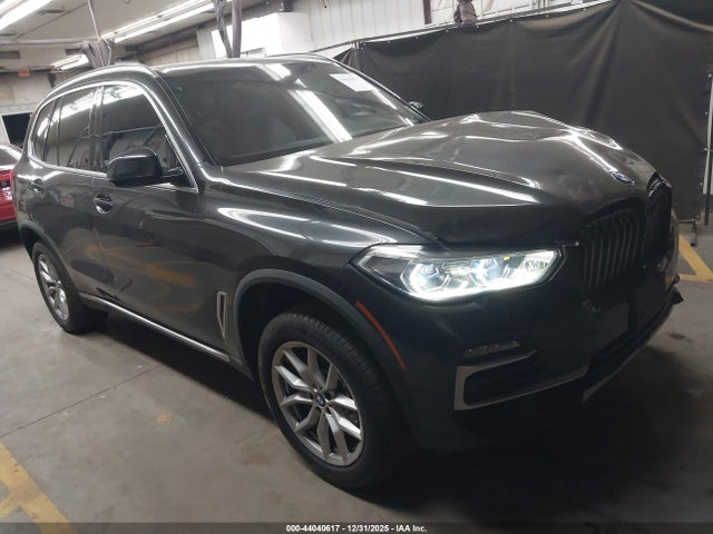 2020 BMW X5 5UXCR6C01LLL76581