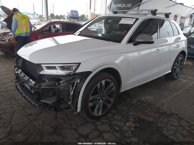 2018 AUDI SQ5 WA1C4BFYXJ2104912 Photo 1