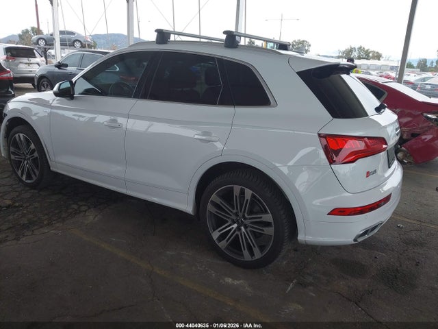 2018 AUDI SQ5 WA1C4BFYXJ2104912 Photo 2