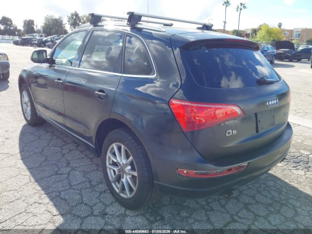 2011 AUDI Q5 WA1LFAFP4BA104682 Photo 2