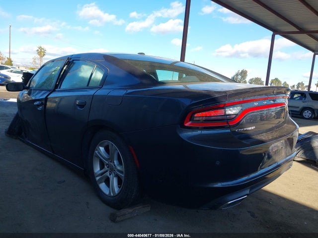 2C3CDXBG6KH664245 Dodge Charger Sxt Rwd