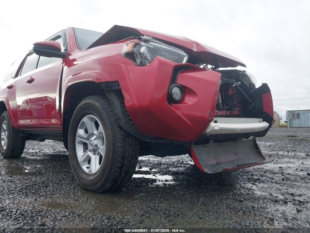 JTEBU5JR9H5480217 Toyota 4RUNNER SR5