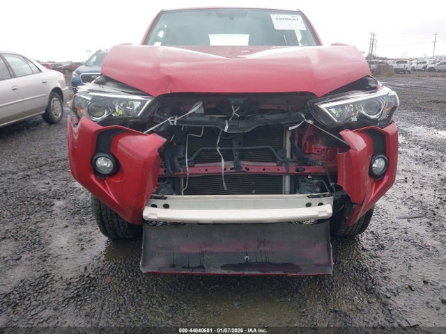 JTEBU5JR9H5480217 Toyota 4RUNNER SR5