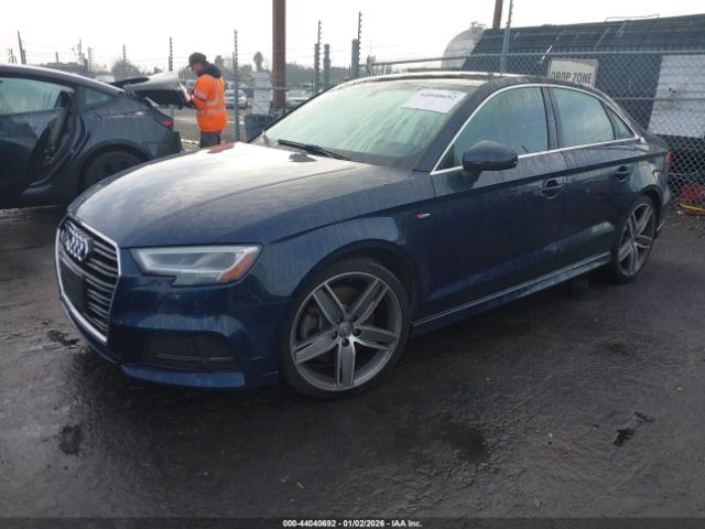 2019 AUDI A3 WAUJEGFF1K1017782 Photo 1