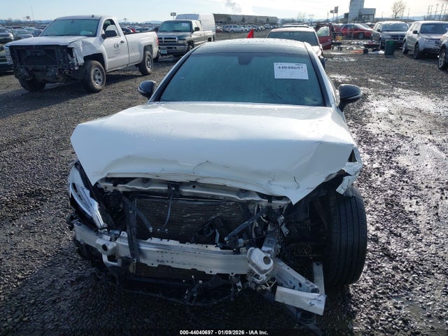 W1KWJ8DB1MG059675 Mercedes-Benz C 300 Coupe
